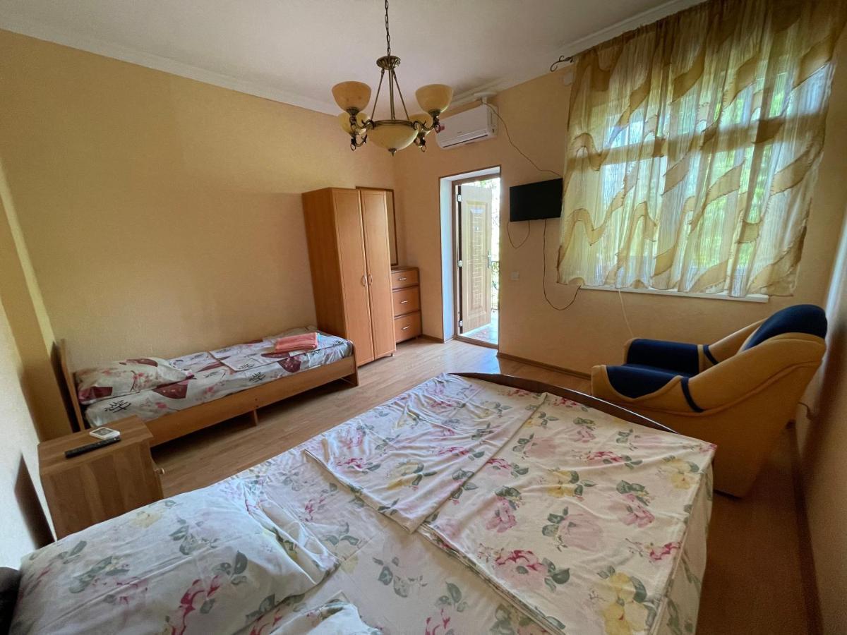 Гостевой Дом На Гечба Hotel Gagra Luaran gambar